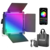 תאורת לד צבעונית Neewer 660 Pro RGB מבית view center מציגה פאנל לד מקצועי מאלומיניום שחור עם מסך LCD אחורי.